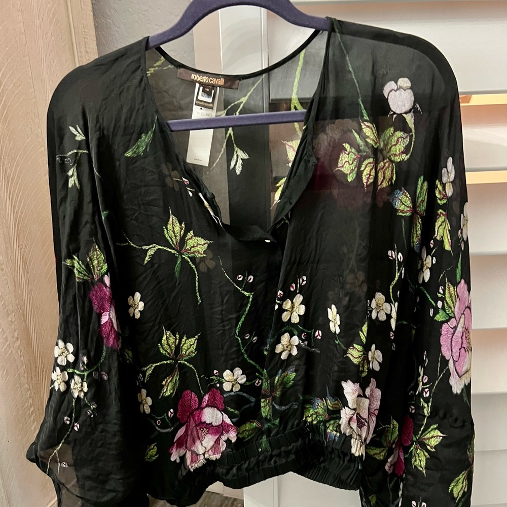 Roberto Cavalli elegant all silk flowery blouse 🌺🌸🌼